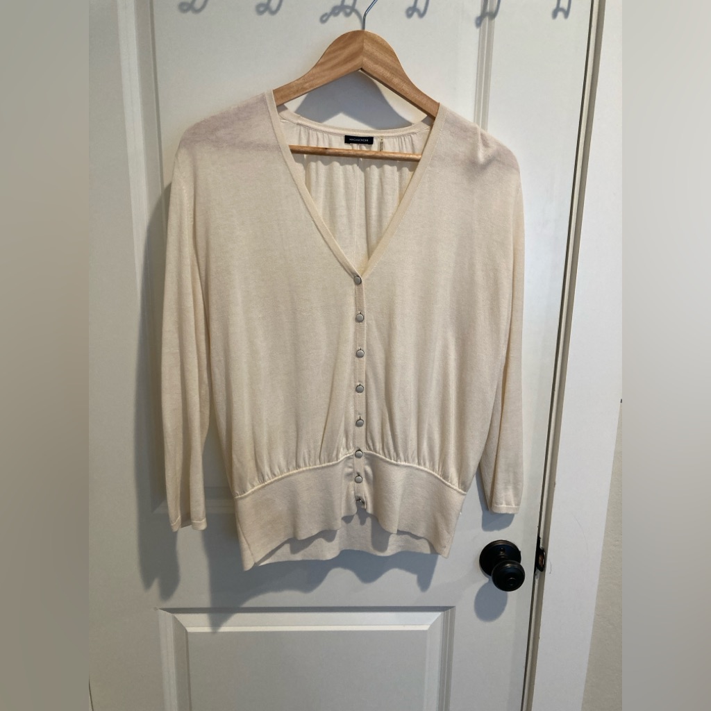 Magaschoni Womens Cream Lightweight Silk Sweater - Size Small